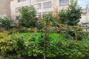 Ogród w obiekcie Incroyable appartement - 3BR-8P - Pl de la Nation