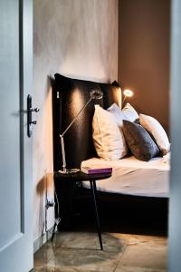 Postel nebo postele na pokoji v ubytování PRIMERA Zimmer mit Gemeinschaftsbad
