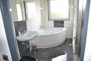 Koupelna v ubytování Ferienwohnung Am Steinberg