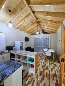Kuchyň nebo kuchyňský kout v ubytování Cabañitas Zelada