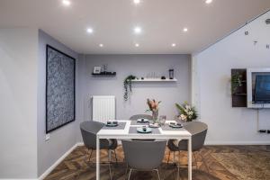 Riverside Suite 1056 Budapest,  V. Március 15. tér 8.  kép - 2