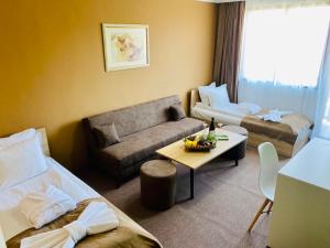 Posezení v ubytování Grami Hotel