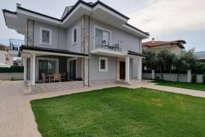 Budova, kde se vila nachází