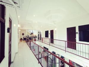 TV a/nebo společenská místnost v ubytování Luna Oslob Travellers Inn