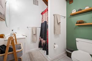 Foto sihtkohas Basye asuva majutusasutuse No Dog Fees - Dog Friendly 3BR 2BA with Loft and Mountain Views - Near Bryce Resort in Basye, VA galeriist