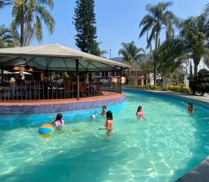 Bazén v ubytování Hotel D´ Alba nebo v jeho okolí