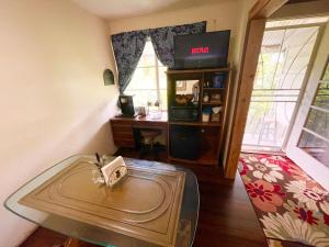 Gallery image of Shaka Shak Guest House in Hilo