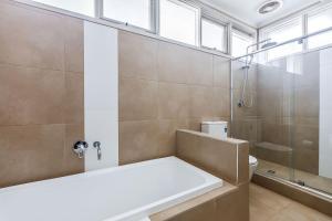 Bagno di Beyond the Blue - Beachfront Beauty on Your Doorstep
