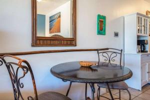 基黑Kihei Bay Surf 208- Updated partial oceanview studio across from beach的相册照片