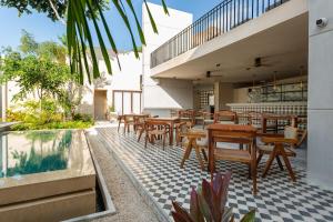 Bazén v ubytování Faisano Boutique Hotel by Cruz Hoteles nebo v jeho okolí