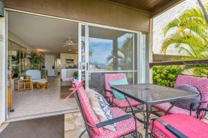 Balkón nebo terasa v ubytování Hale Kamaole 7-169- Ground floor, ocean view, updated Kihei gem