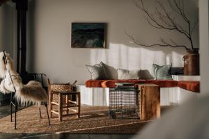 Gallery image of Log Box Red Hill in Red Hill South