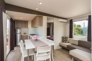 Gallery image of Mobile Homes Sunset Beach in Umag