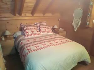 Séjour en famille dans un chalet cosy!客房内的一张或多张床位