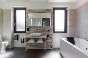 Koupelna v ubytování LUAL Bleisure Hotel