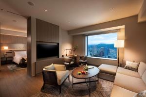 Hilton Hiroshima的休息区