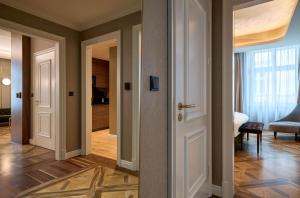Posteľ alebo postele v izbe v ubytovaní Hotel Saski Krakow Curio Collection by Hilton