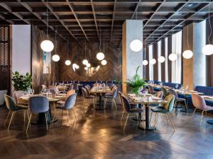 Restaurace v ubytování Tbilisi Philharmonic Hotel by Mercure