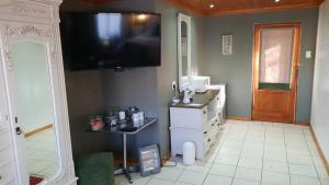 Gallery image of At The Nest Bed & Breakfast Guesthouse in Aliwal North