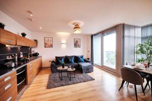 Gallery image of Pluxa Nordic Sky - Spacious Manchester Gem 2Bed 2bath, & free parking in Manchester