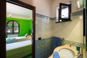 A bathroom at Villa Turtle