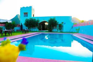 Bazén v ubytování Hotel Mewad Haveli Pushkar nebo v jeho okolí