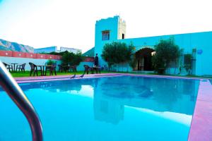 Bazén v ubytování Hotel Mewad Haveli Pushkar nebo v jeho okolí