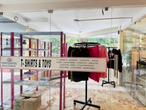 Fotografie z fotogalerie ubytování Poppys Pleasant Stay v destinaci Kodaikānāl