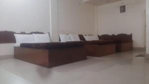 Ruang duduk di MYSORE MAHALAKSHMI ROOMS