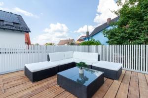 תמונה מהגלריה של nJoy! Relax & Sunny - Panorama Therme - Terrasse - perfekt für Business & Spa בבויירן