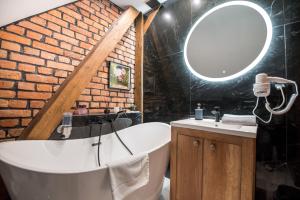 Kúpeľňa v ubytovaní Przytulny Apartament Z Wieżą
