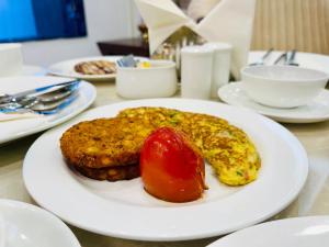 Comida en o cerca de este hotel