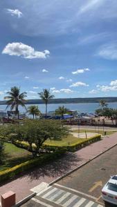 Фотография из галереи Luxuoso Flat em resort vista incrível para o Lago в Бразилии