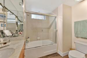 Ένα μπάνιο στο 1 Luxury Apartment +28 φωτογραφίες