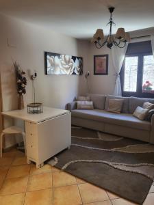 Posezení v ubytování Acogedor apartamento dúplex Sandiniés