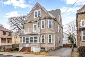 a large house on a street with at 2 bedroom condo close to Boston and Cambridge with free parkings in Boston