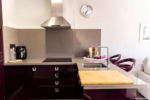 A kitchen or kitchenette at Apartamento - Riba De Sella