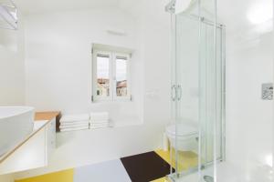 Koupelna v ubytování Grgur Ninski Rooms