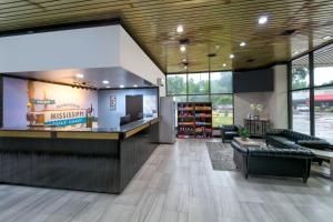 Posezení v ubytování Ramada by Wyndham Diamondhead I-10 Gulfport