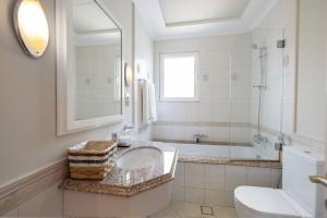 Fotografie z fotogalerie ubytování 6 Bedroom Modern Luxury Villa In Palm Jumeirah v Dubaji