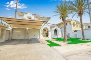 Fotografie z fotogalerie ubytování 6 Bedroom Modern Luxury Villa In Palm Jumeirah v Dubaji