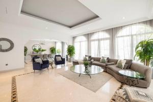 Fotografie z fotogalerie ubytování 6 Bedroom Modern Luxury Villa In Palm Jumeirah v Dubaji