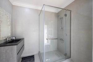 Fotografie z fotogalerie ubytování 6 Bedroom Modern Luxury Villa In Palm Jumeirah v Dubaji
