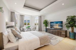 Fotografie z fotogalerie ubytování 6 Bedroom Modern Luxury Villa In Palm Jumeirah v Dubaji