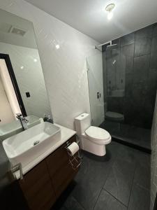 Een badkamer bij Apartamento Delux by M&F