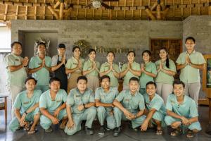 チャングーにあるTheanna Villa and Spa Cangguの男女の集団 +37枚の写真