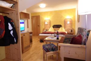 TV a/nebo společenská místnost v ubytování Hotel Malteinerhof