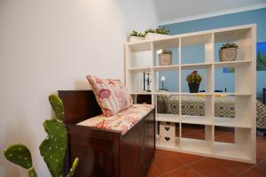 A seating area at Casa Fabio