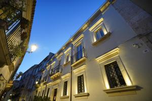 Tòa nhà nơi căn hộ tọa lạc