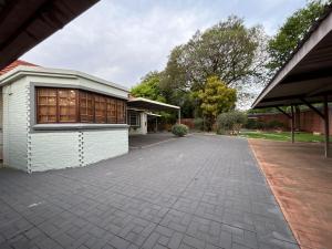 公寓式飯店所在的建築